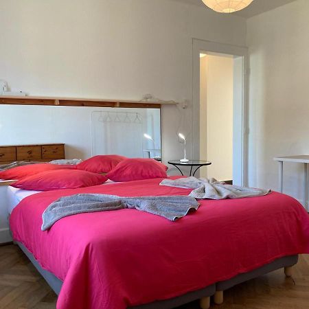 Charmant 2 Pieces Avec Parking Prive Lausanne Luaran gambar